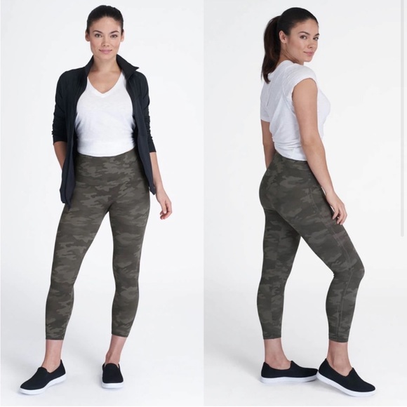 SPANX Look at Me Now Seamless Green Camo Cropped Leggings S - Picture 1 of 11